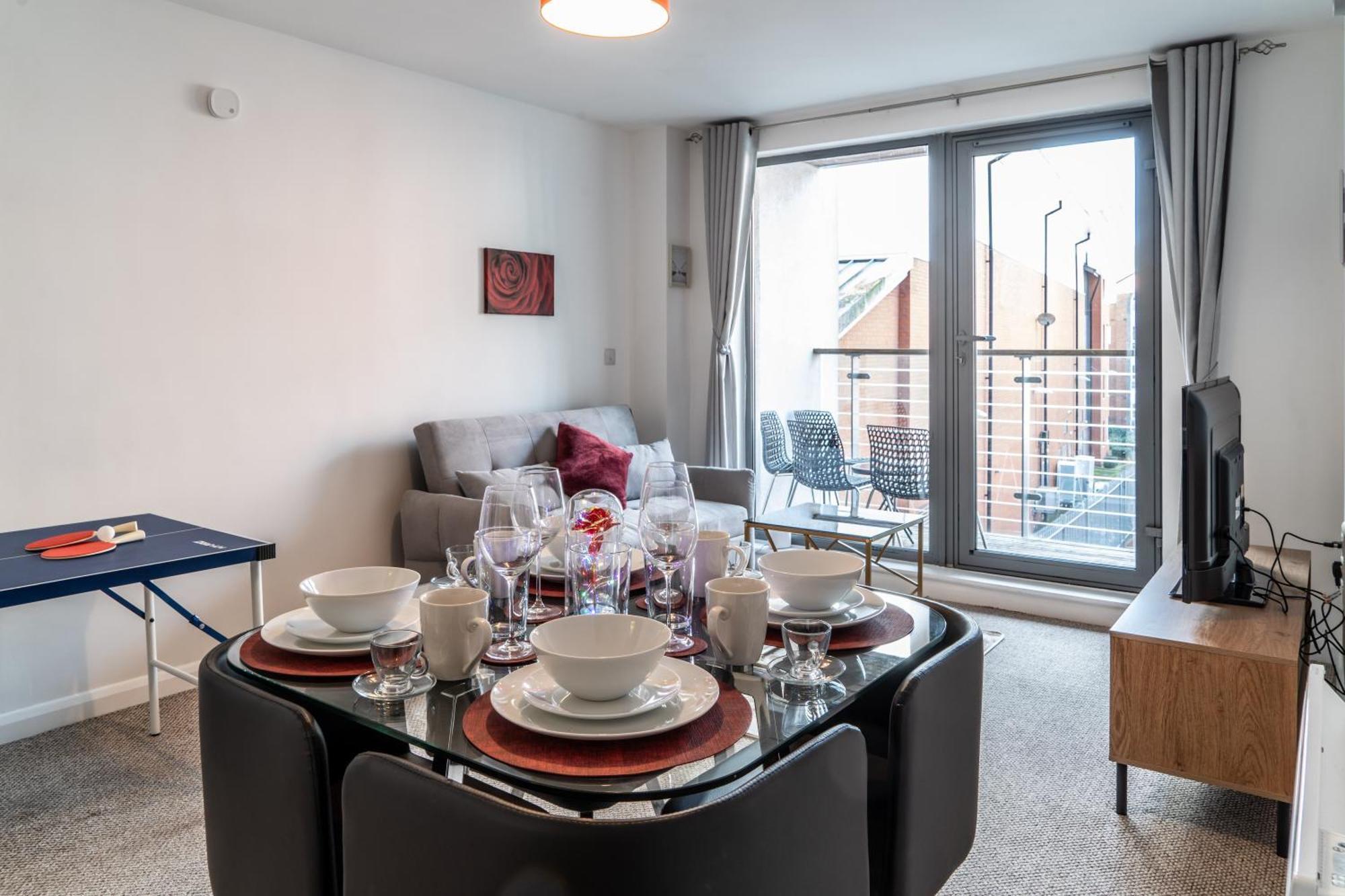 Central Suite Near Mailbox, King Bed, Ping Pong, Netflix, Sleeps 4 Birmingham Bagian luar foto