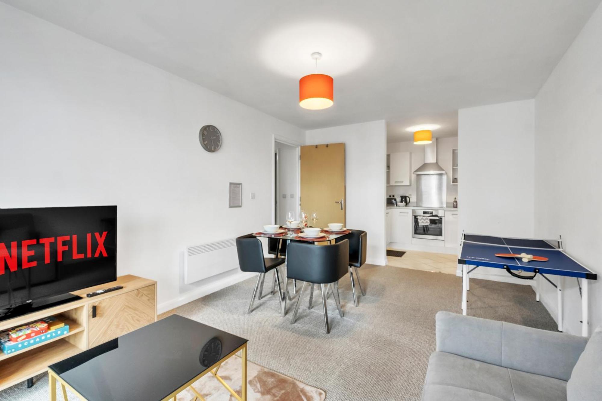 Central Suite Near Mailbox, King Bed, Ping Pong, Netflix, Sleeps 4 Birmingham Bagian luar foto