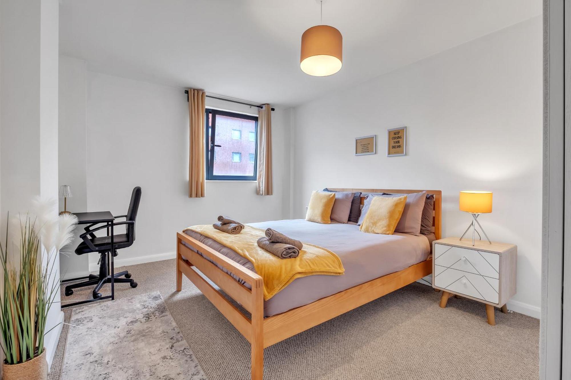 Central Suite Near Mailbox, King Bed, Ping Pong, Netflix, Sleeps 4 Birmingham Bagian luar foto